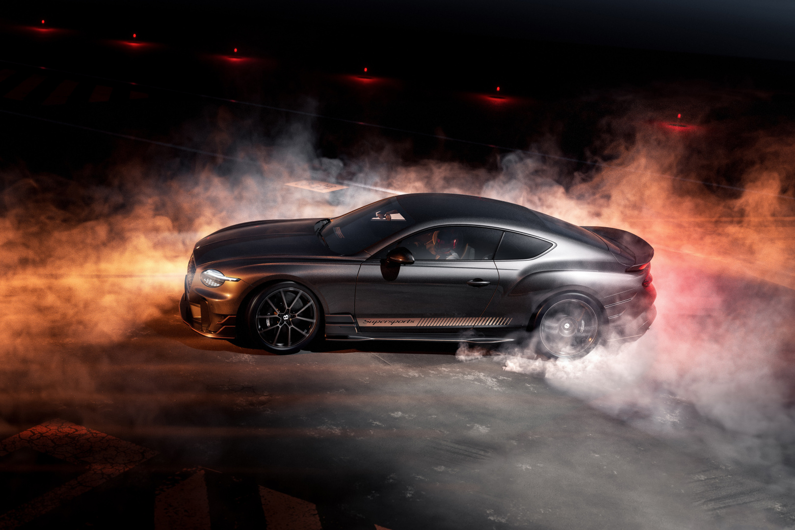 SMALL_19 - New Supersports, burnout